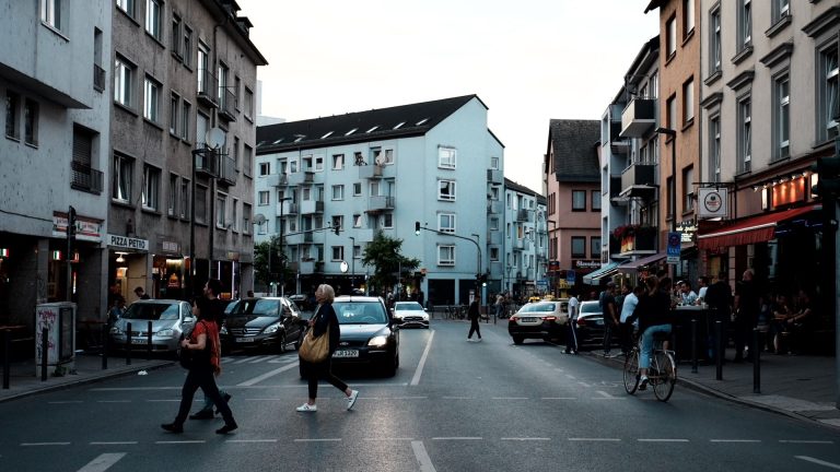 Quartiers à éviter à Étampes : 5 zones sensibles à connaître en 2026