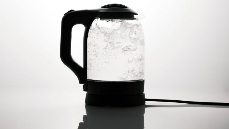 Prix du m3 d’eau chaude en copropriété : combien ça coûte en 2026 ?