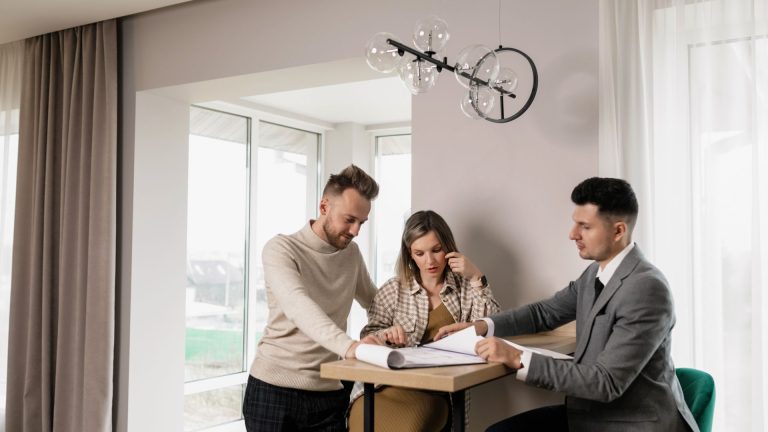 Marchand de biens : quel est le rôle exact de ce professionnel de l’immobilier ?